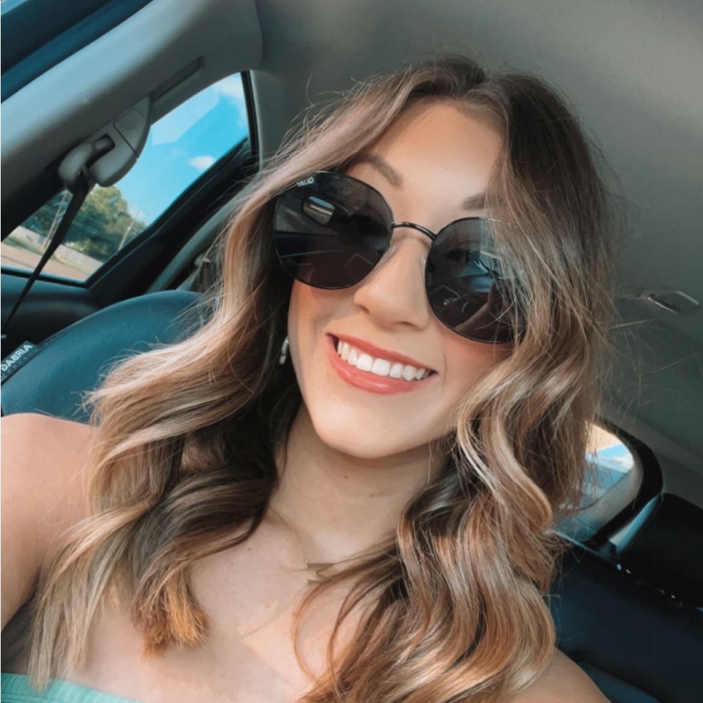 Meet your Posher, Mallory